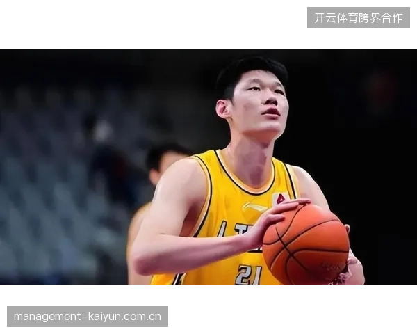 胡金秋在有限的球权下依然保持极高的终结效率，成为浙江浙商证券内线最稳定的得分点